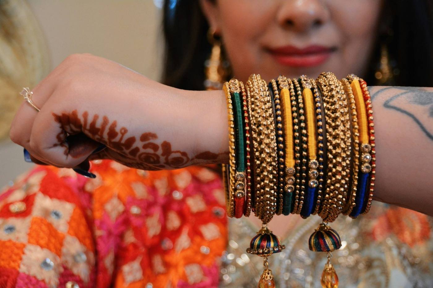 Bangles & accessories